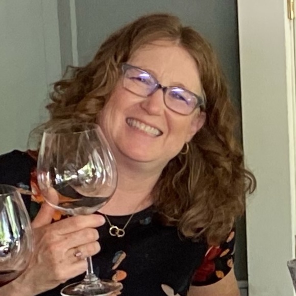 Meet your Posher, Kris - Picture 7 of 8